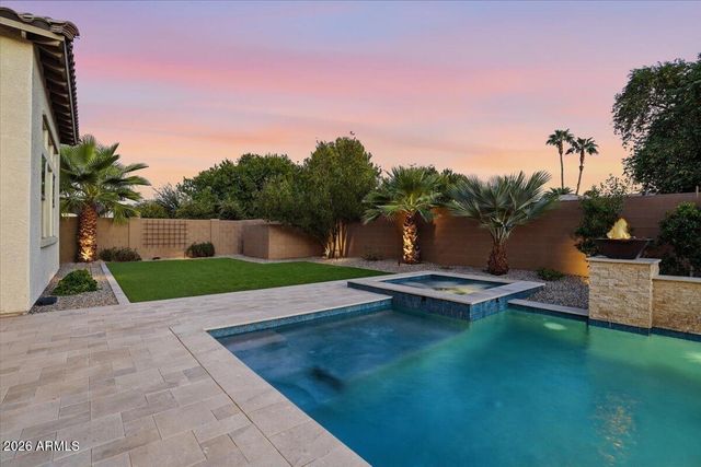 871 E PEACH TREE Place, Chandler, AZ 85249