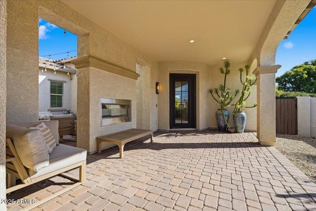 871 E PEACH TREE Place, Chandler, AZ 85249