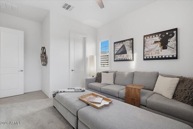 871 E PEACH TREE Place, Chandler, AZ 85249