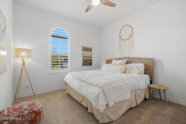 871 E PEACH TREE Place, Chandler, AZ 85249