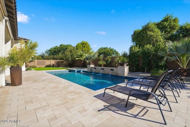 871 E PEACH TREE Place, Chandler, AZ 85249
