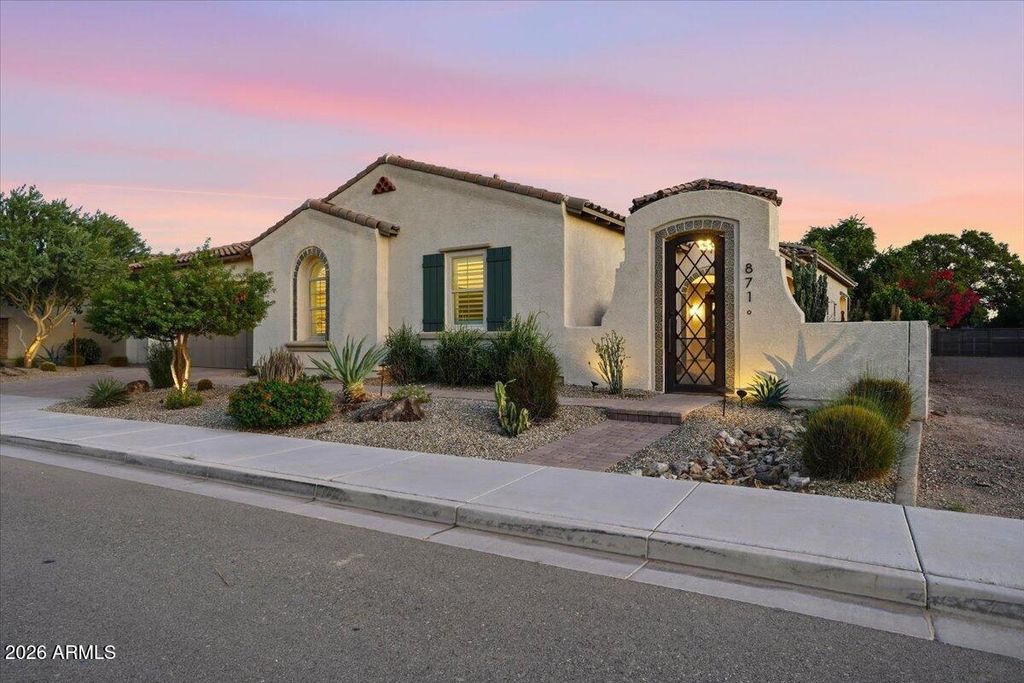 871 E PEACH TREE Place, Chandler, AZ 85249 — photo 5