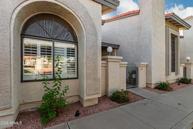 1718 S LONGMORE Street 75, Mesa, AZ 85202