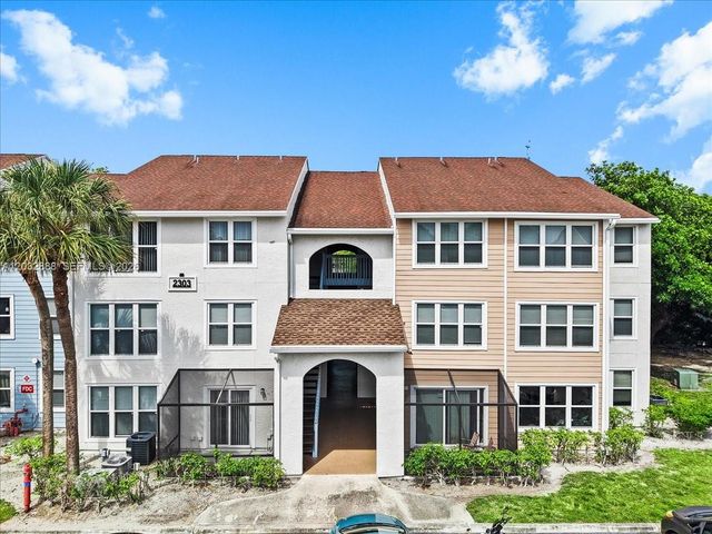 2303 N Congress Ave 27, Boynton Beach, FL 33426
