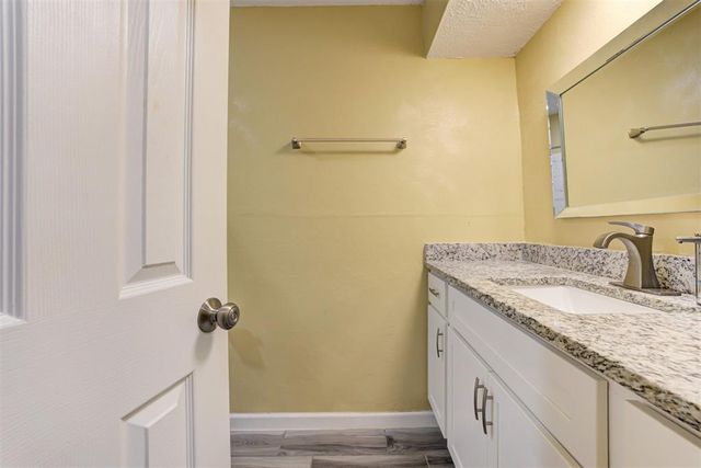 13425 Chaparral Road, Norman, OK 73026