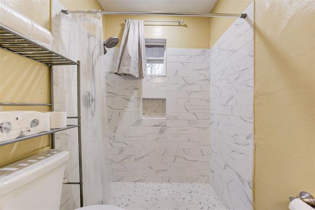 13425 Chaparral Road, Norman, OK 73026