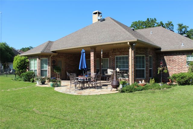 111 Trailwood Road, Enchanted Oaks, TX 75156