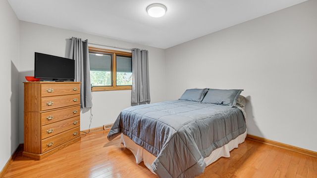 13670 W 90th Avenue, St. John, IN 46373