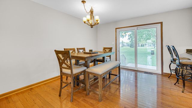 13670 W 90th Avenue, St. John, IN 46373