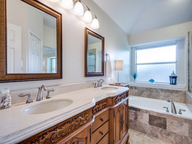 4113 Slick Rock, Fort Worth, TX 76040