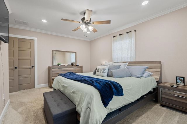 110 E Houston Street, Leonard, TX 75452