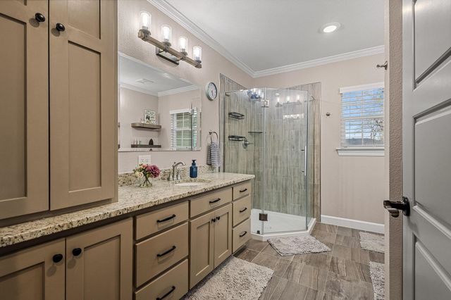 110 E Houston Street, Leonard, TX 75452