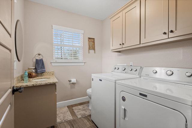 110 E Houston Street, Leonard, TX 75452