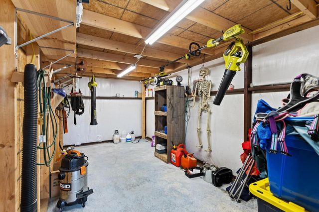 110 E Houston Street, Leonard, TX 75452