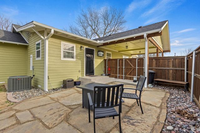 110 E Houston Street, Leonard, TX 75452