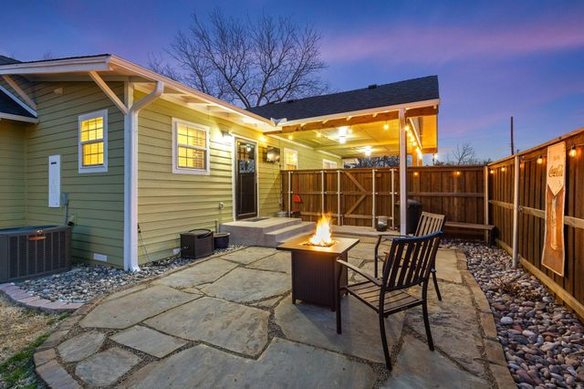 110 E Houston Street, Leonard, TX 75452