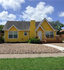 637 Naples St, Corpus Christi, TX 78404
