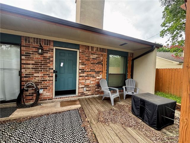 2810 Forest Bend, Bryan, TX 77801