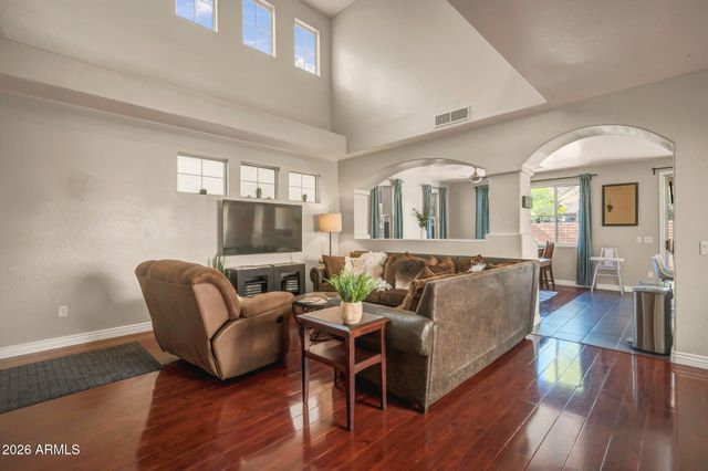 304 W MOUNTAIN SAGE Drive, Phoenix, AZ 85045