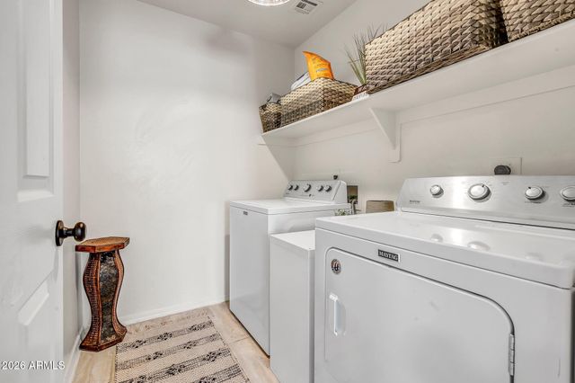 304 W MOUNTAIN SAGE Drive, Phoenix, AZ 85045