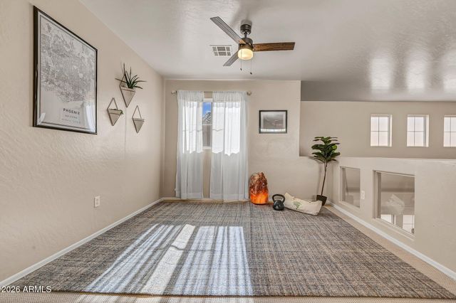 304 W MOUNTAIN SAGE Drive, Phoenix, AZ 85045