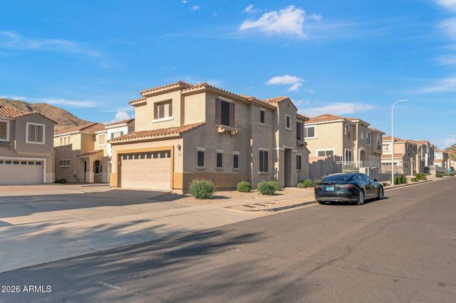 304 W MOUNTAIN SAGE Drive, Phoenix, AZ 85045