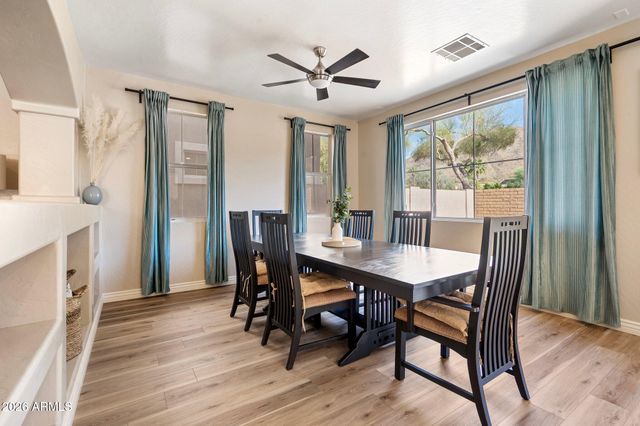304 W MOUNTAIN SAGE Drive, Phoenix, AZ 85045