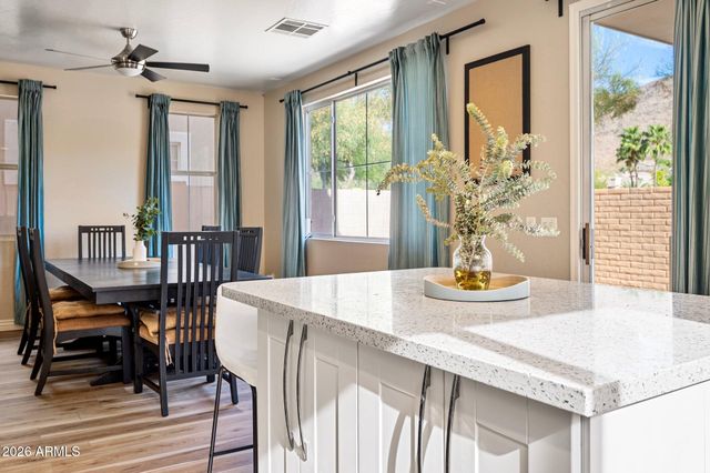 304 W MOUNTAIN SAGE Drive, Phoenix, AZ 85045