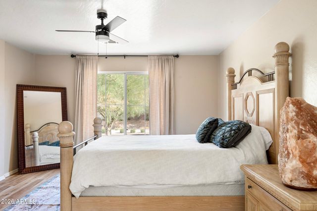 304 W MOUNTAIN SAGE Drive, Phoenix, AZ 85045
