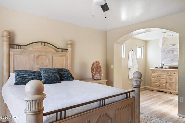 304 W MOUNTAIN SAGE Drive, Phoenix, AZ 85045