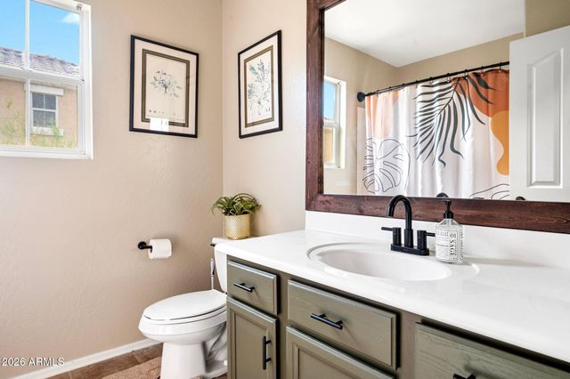 304 W MOUNTAIN SAGE Drive, Phoenix, AZ 85045