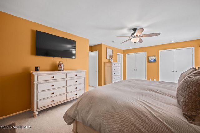 31 Atrium Way 3-1, Manalapan, NJ 07726