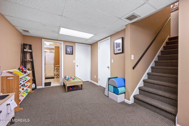 31 Atrium Way 3-1, Manalapan, NJ 07726