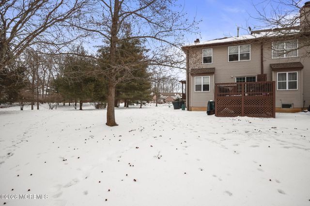 31 Atrium Way 3-1, Manalapan, NJ 07726