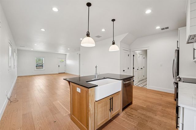 416 Stagecoach TRL, San Marcos, TX 78666