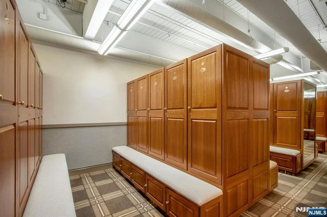 31 St Andrews Circle, River Vale, NJ 07675