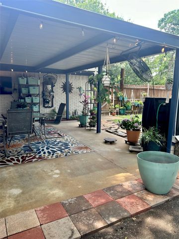 206 Vanderbilt Lane, Waxahachie, TX 75165