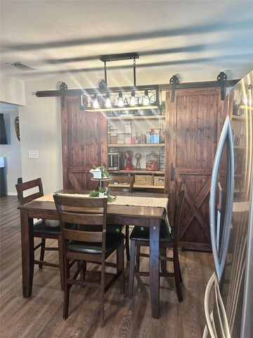 206 Vanderbilt Lane, Waxahachie, TX 75165