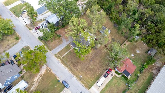 1203 3rd Street, Rogers, AR 72756