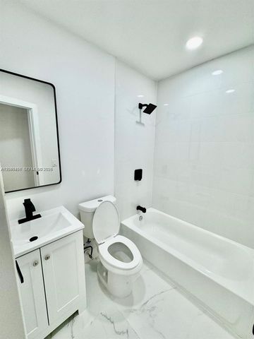 4131 NW 11th Pl, Miami, FL 33127