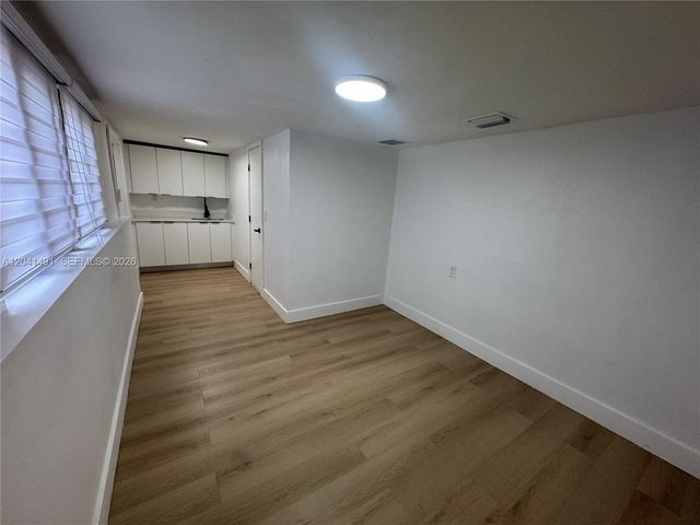 4131 NW 11th Pl, Miami, FL 33127