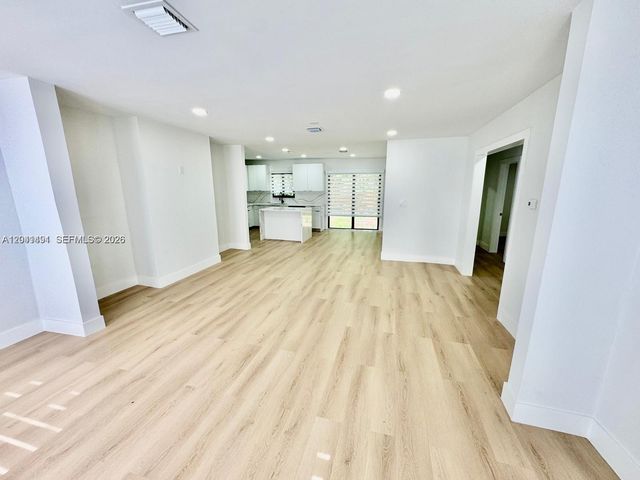 4131 NW 11th Pl, Miami, FL 33127