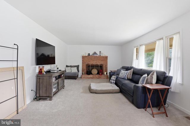 519 MCCARTY RD, Fredericksburg, VA 22405