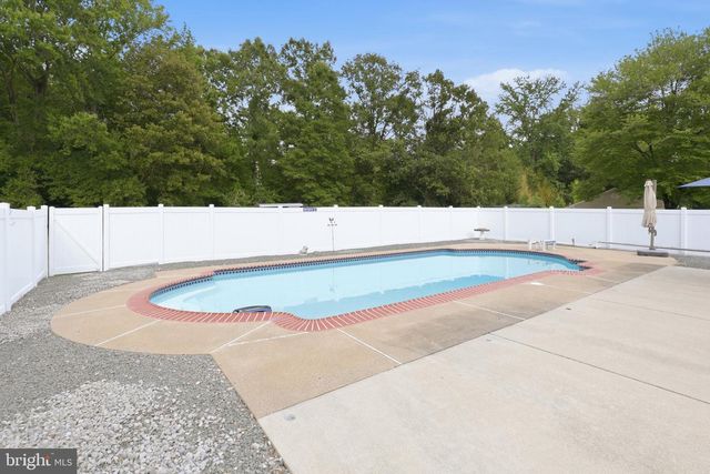 519 MCCARTY RD, Fredericksburg, VA 22405