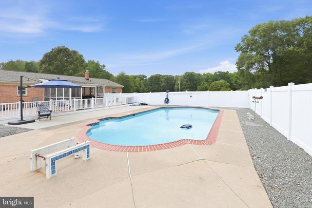519 MCCARTY RD, Fredericksburg, VA 22405