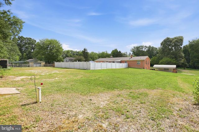 519 MCCARTY RD, Fredericksburg, VA 22405