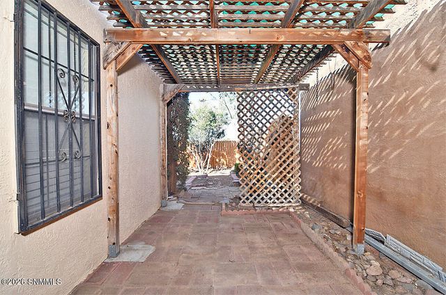 992 Graham Street, Las Cruces, NM 88001