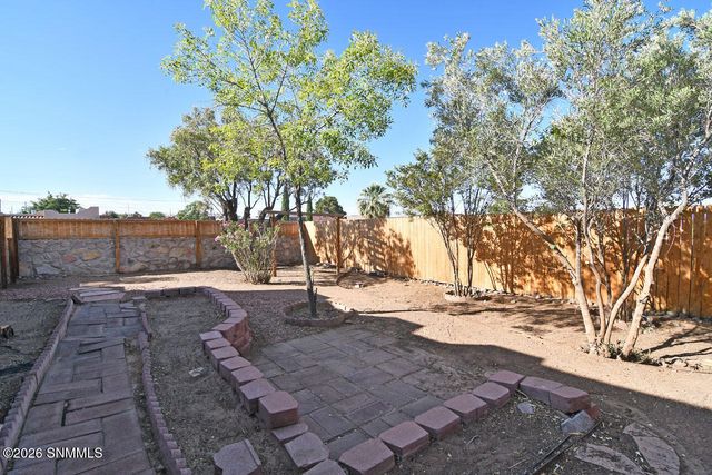 992 Graham Street, Las Cruces, NM 88001