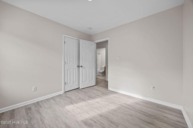 4015 W T Whitehead Drive, Jacksonville, NC 28546