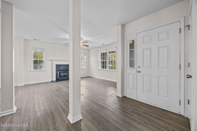 4015 W T Whitehead Drive, Jacksonville, NC 28546